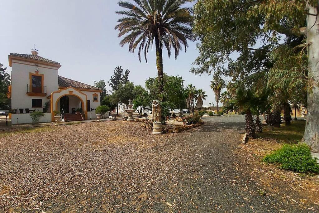 Cortijo San Jose Villa Seville Exterior photo