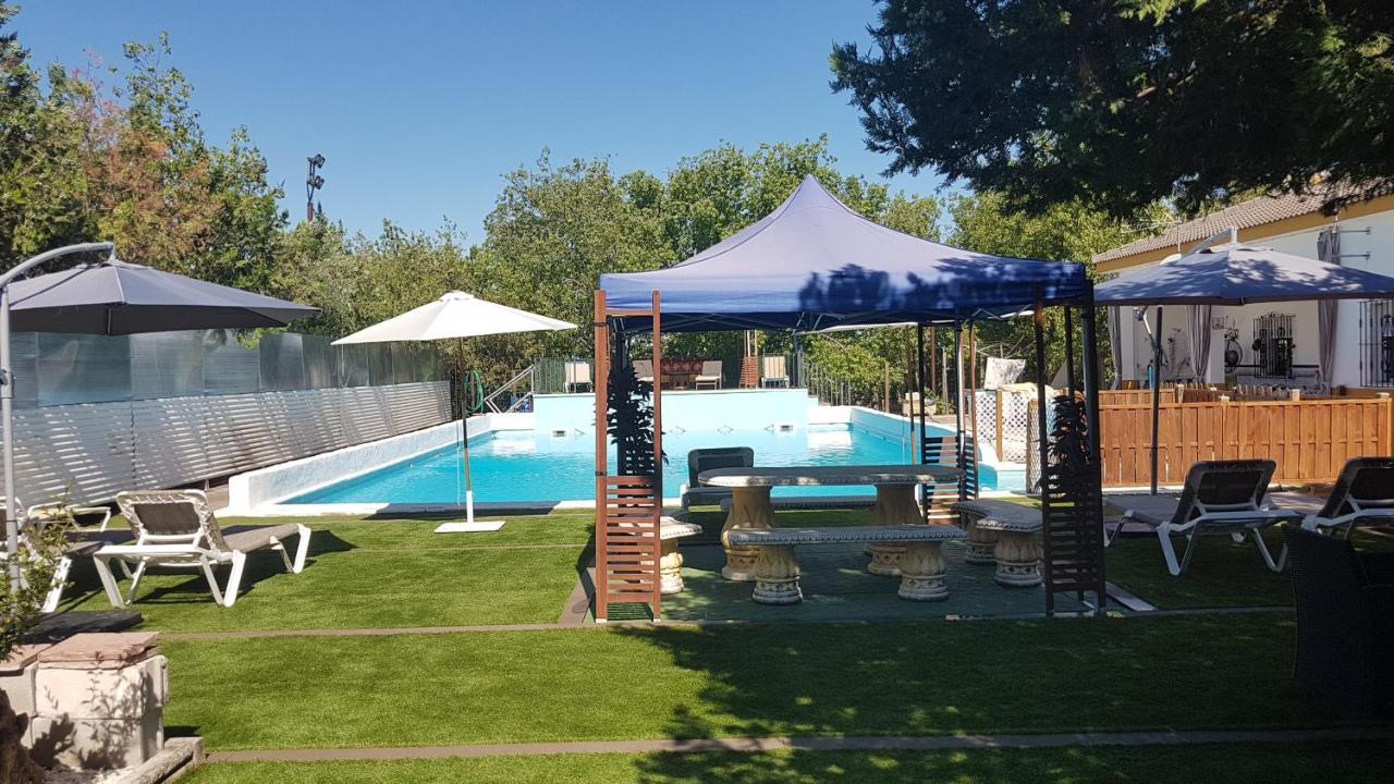 Cortijo San Jose Villa Seville Exterior photo